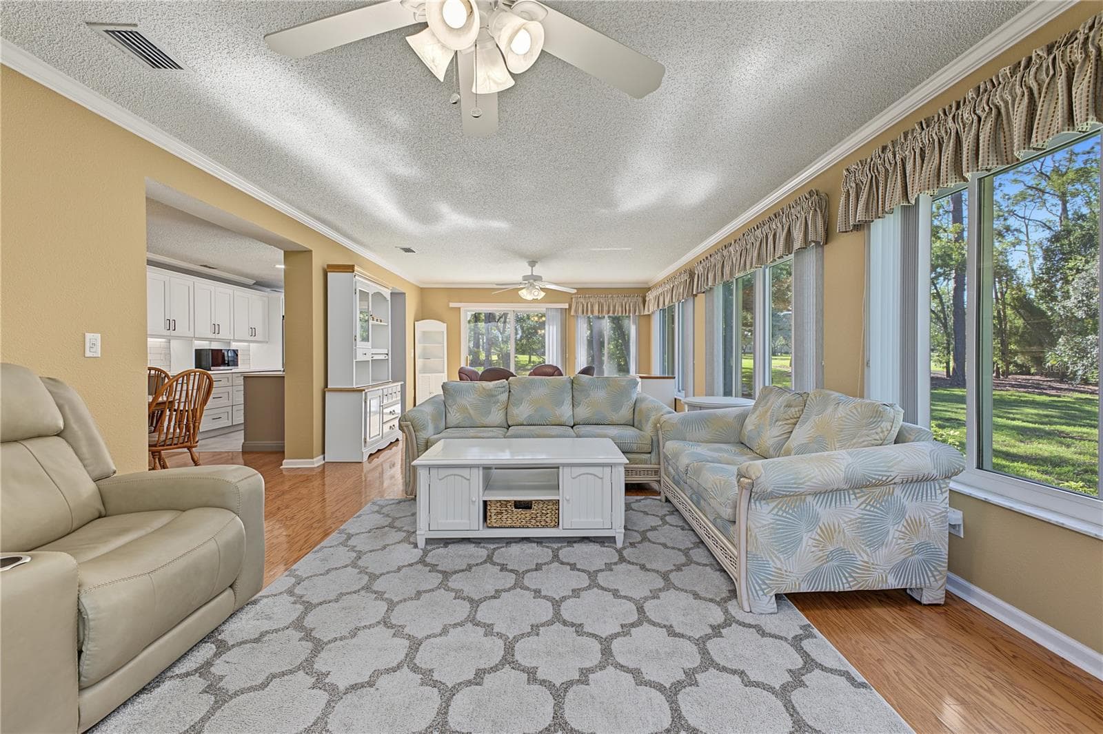 Single Family Residence at 6318 DARIEN WAY, SPRING HILL, photo 33 of 63