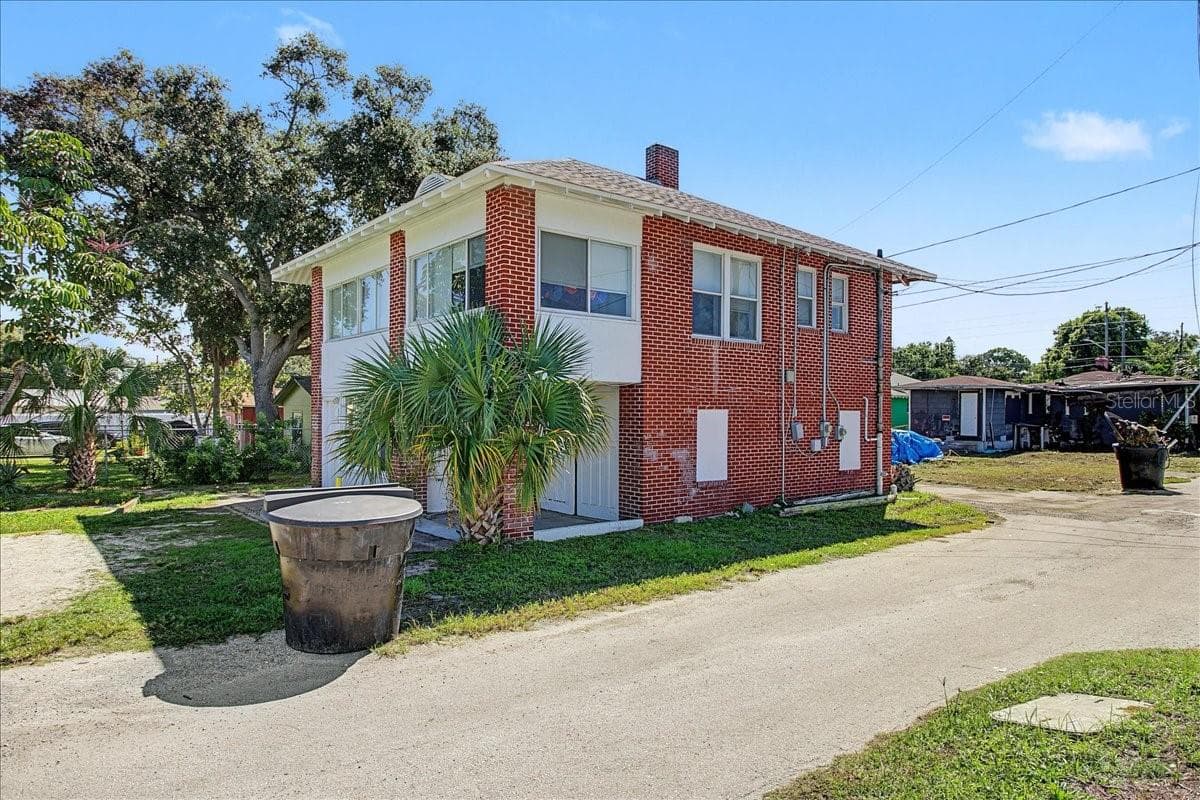 Half Duplex at 874 21ST AVE S, ST PETERSBURG, photo 7 of 100
