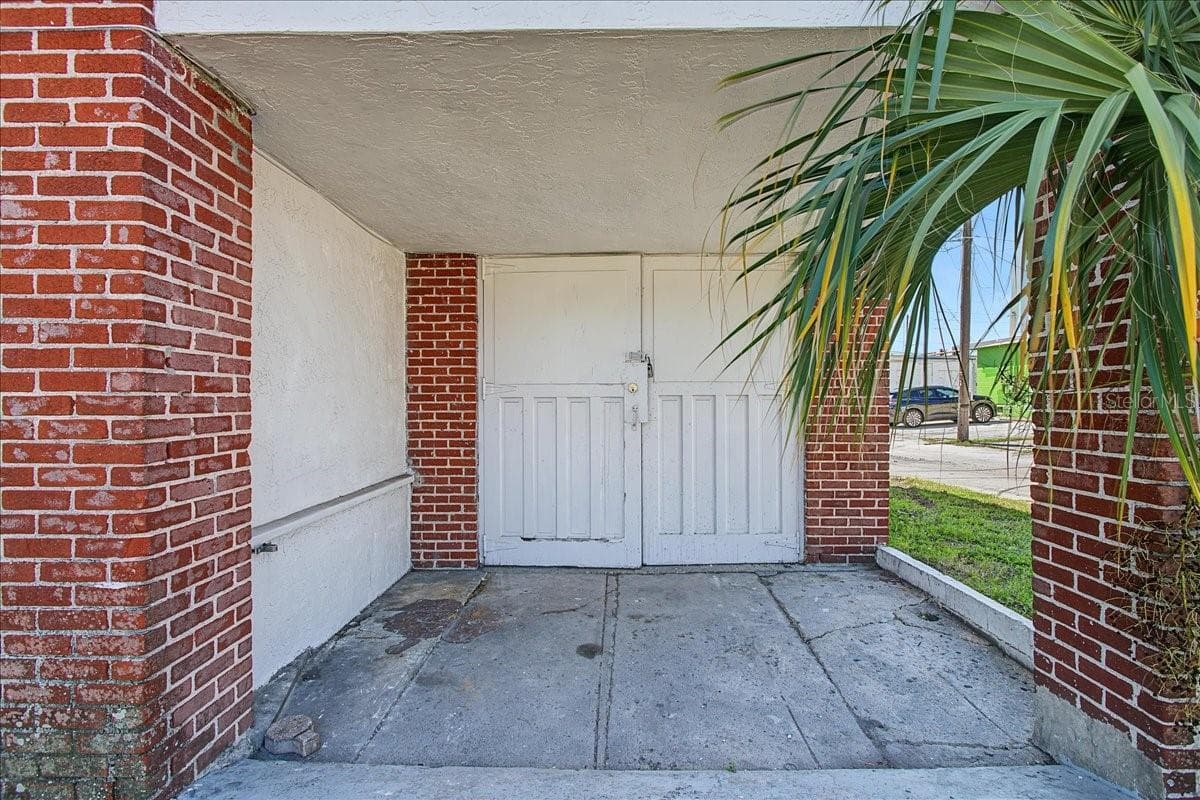 Half Duplex at 874 21ST AVE S, ST PETERSBURG, photo 11 of 100