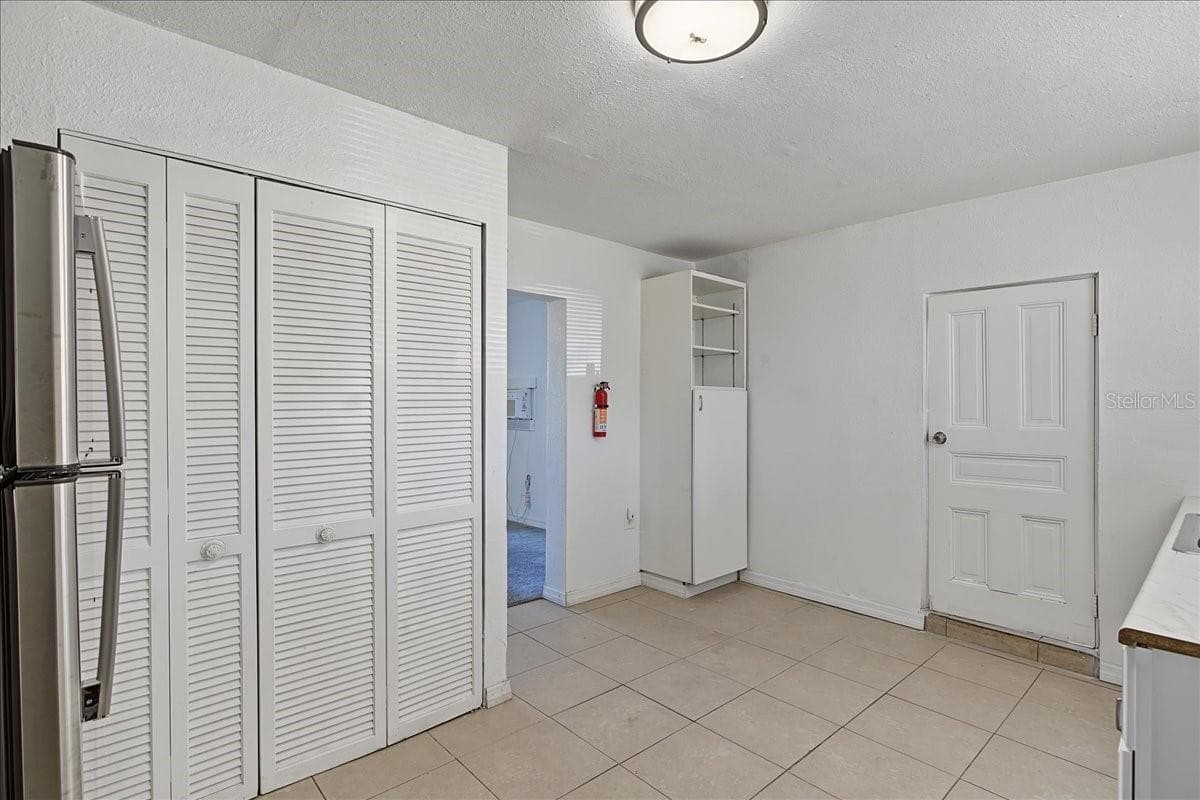 Half Duplex at 874 21ST AVE S, ST PETERSBURG, photo 22 of 100