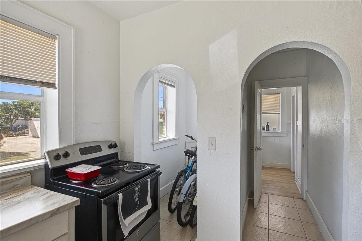 Half Duplex at 874 21ST AVE S, ST PETERSBURG, photo 63 of 100