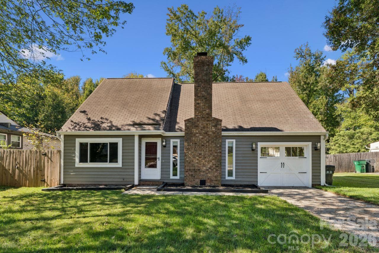 6719 Montezuma Trail