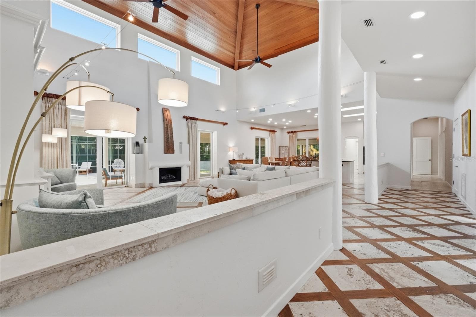 Gorgeous Ceiling wood Inlayed - 4307 CAMINO REAL, SARASOTA