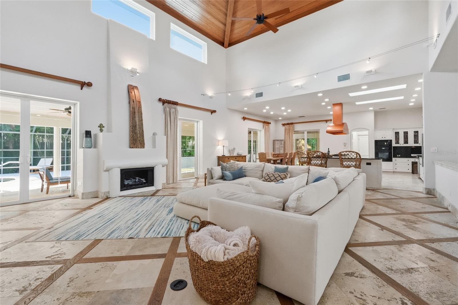 Single Family Residence at 4307 CAMINO REAL, SARASOTA, photo 13 of 81