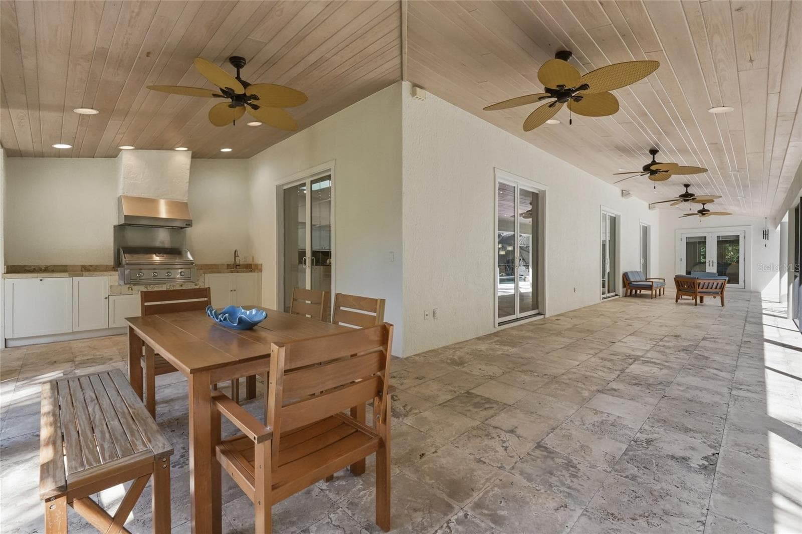 Oversized Covered Lanai that wraps around part of house - 4307 CAMINO REAL, SARASOTA