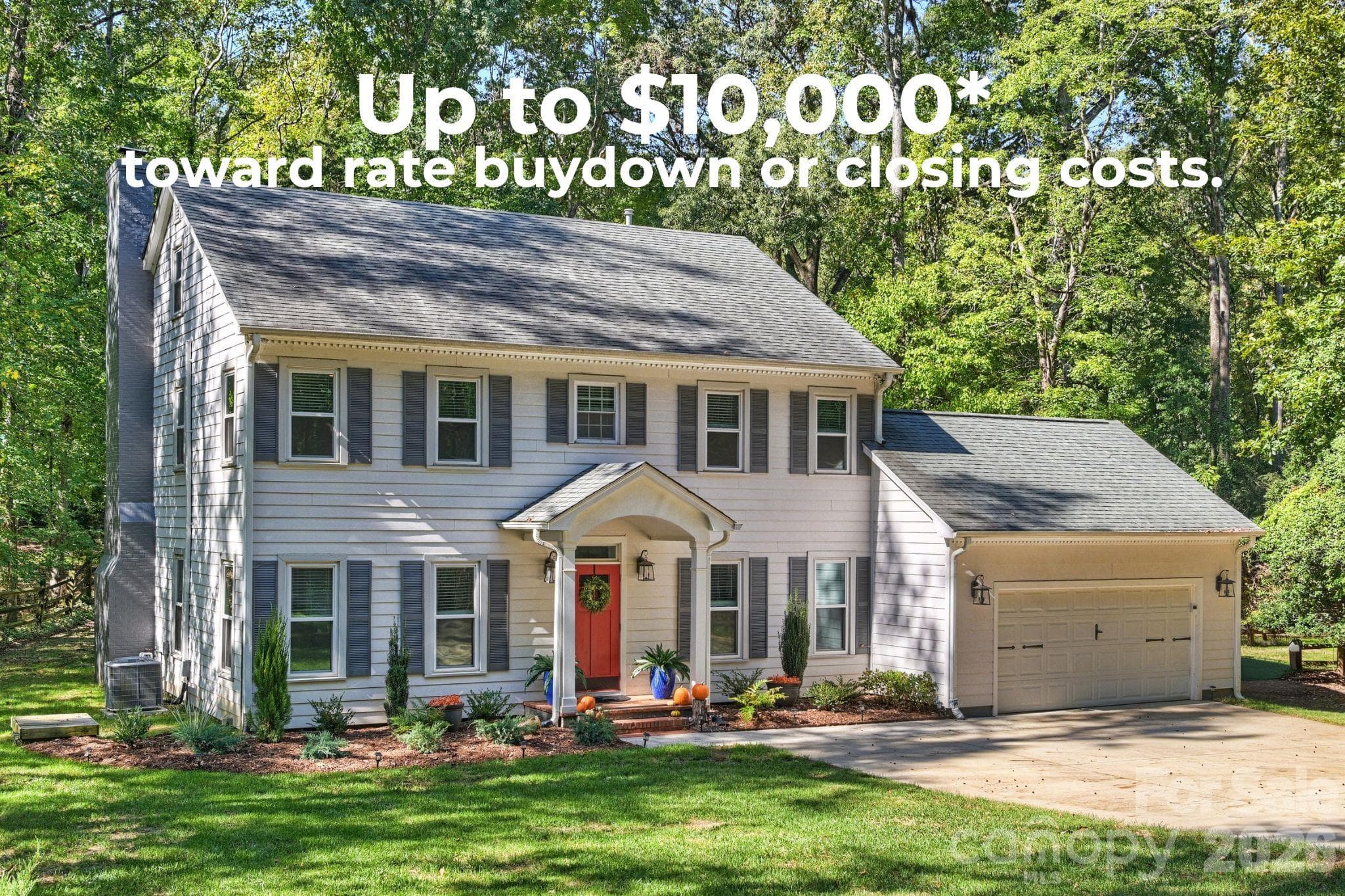 Single Family Residence at 5525 Lancelot Drive, Charlotte, photo 2 of 50