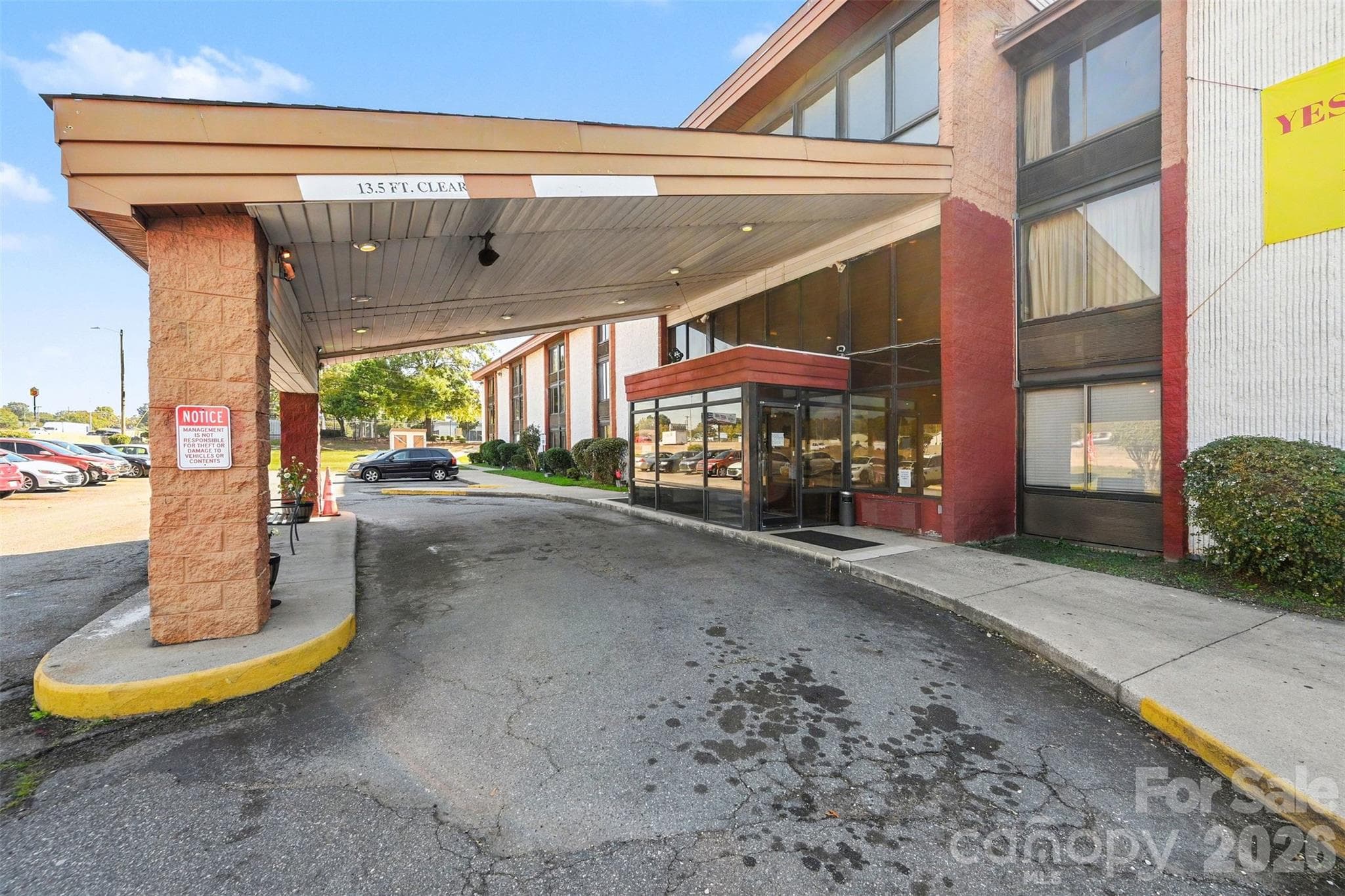 Hotel/Motel at 4904 Reagan Drive, Charlotte, photo 2 of 27
