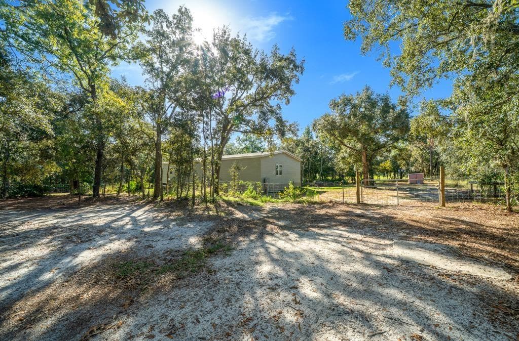 Manufactured Home at 4204 W DONALI CT, HOMOSASSA, photo 36 of 51