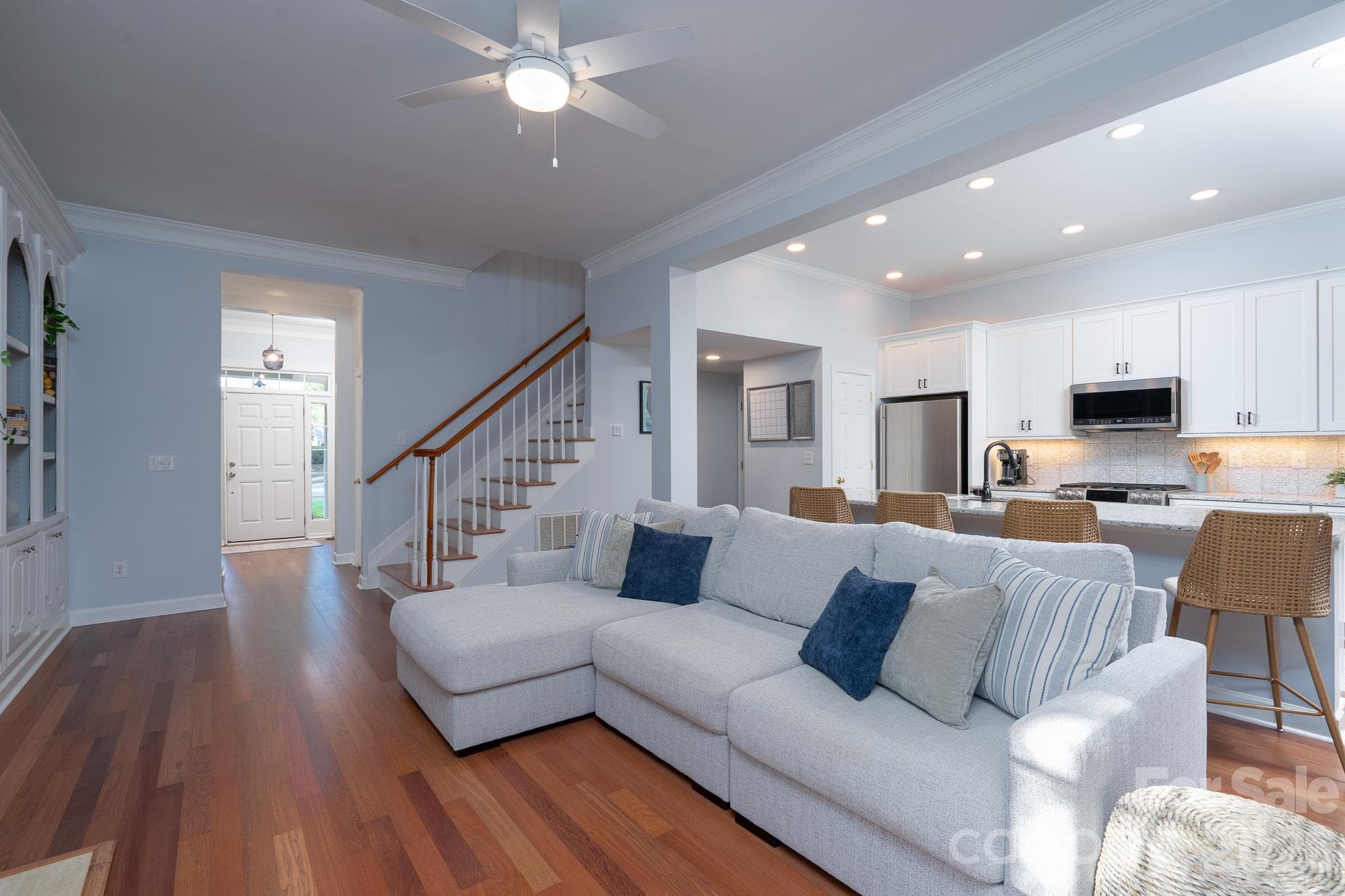 Single Family Residence at 1201 Beckford Glen Drive, Waxhaw, photo 6 of 48