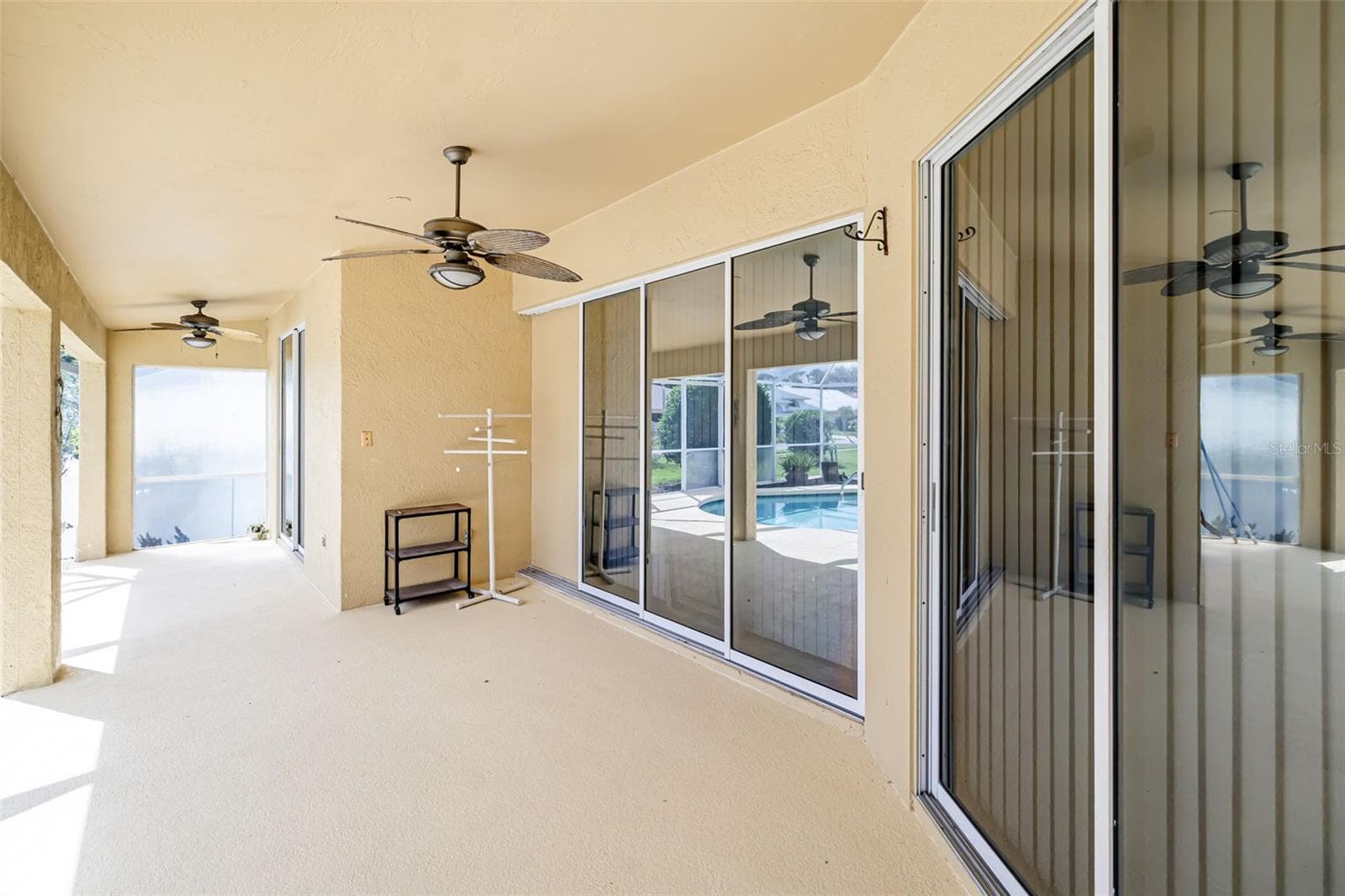 Single Family Residence at 9678 KNIGHTSBRIDGE CIR, SARASOTA, photo 44 of 57