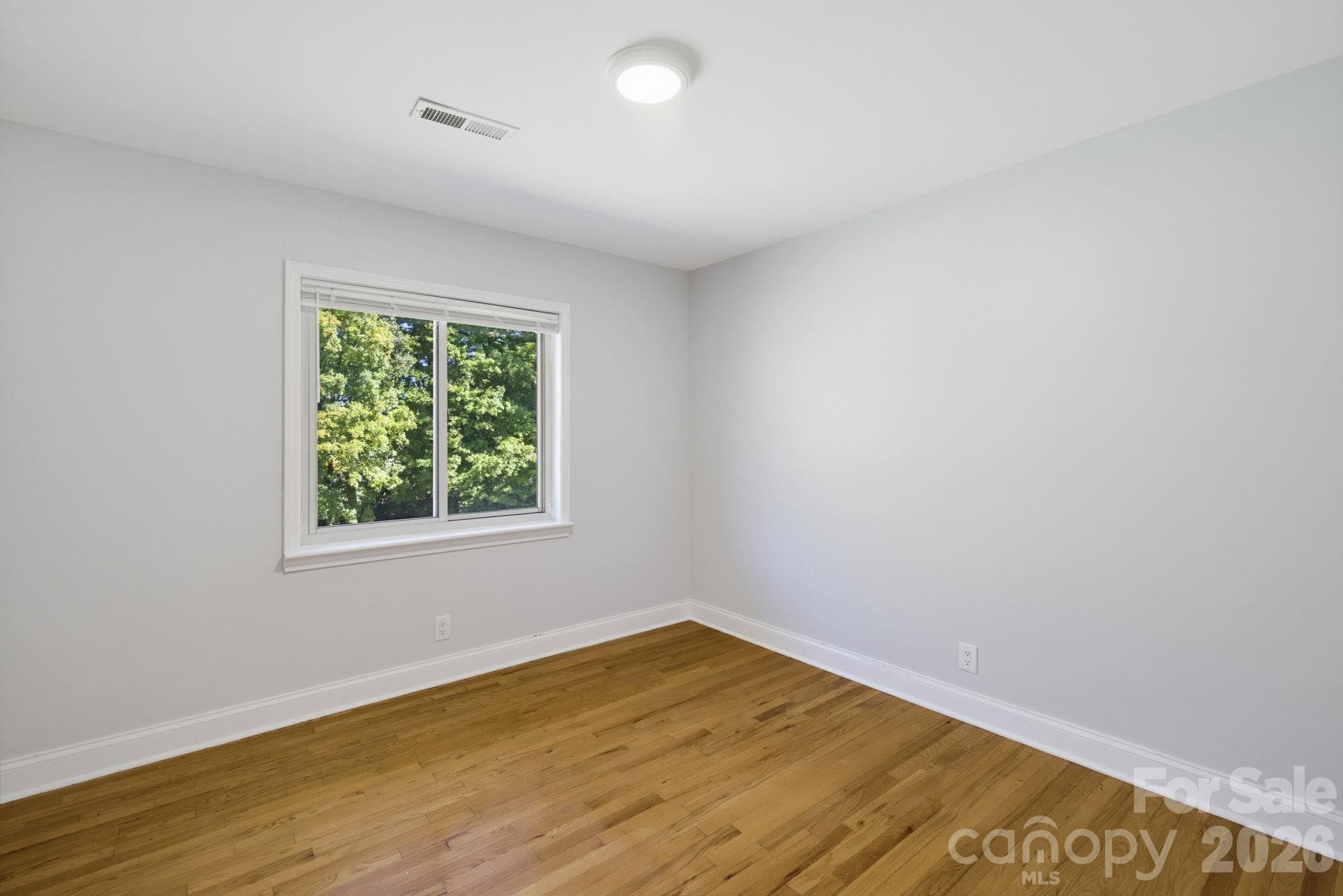 Single Family Residence at 337 E Rhyne Avenue, Winston Salem, photo 12 of 30