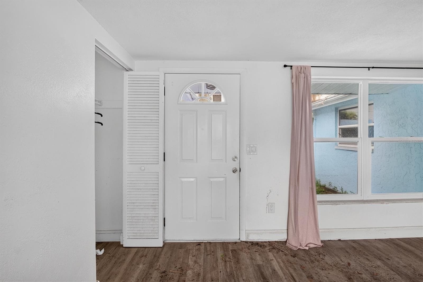 Single Family Residence at 7313 MAKO DR, HUDSON, photo 7 of 40