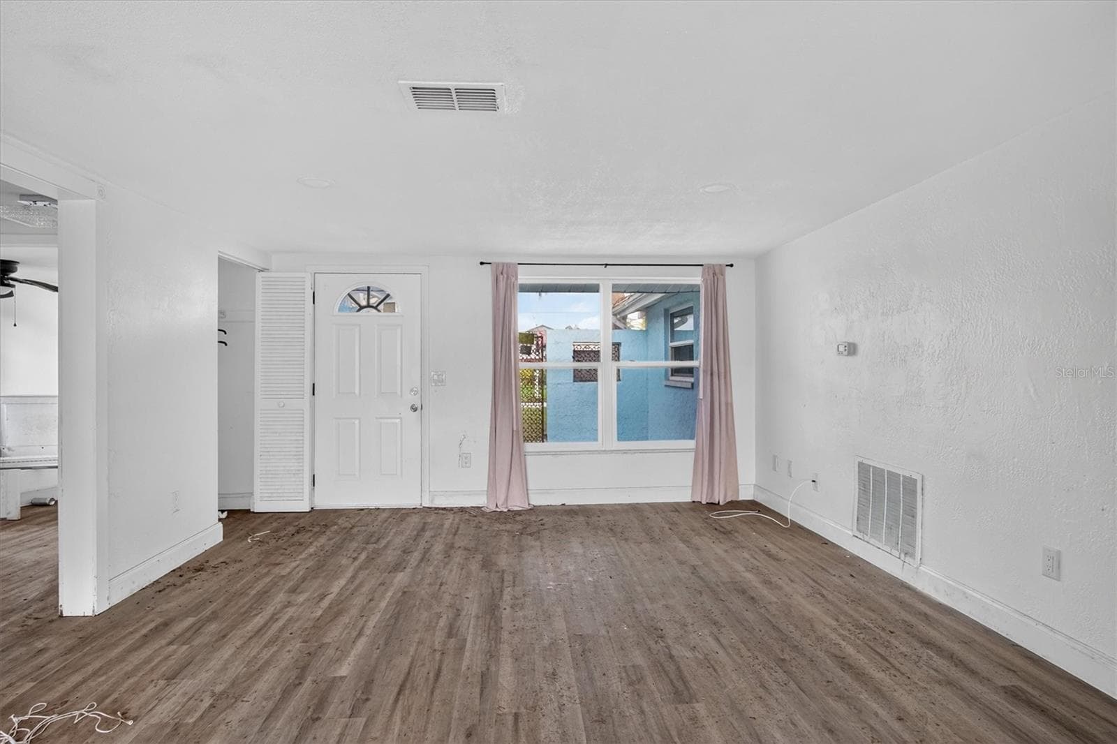 Single Family Residence at 7313 MAKO DR, HUDSON, photo 10 of 40