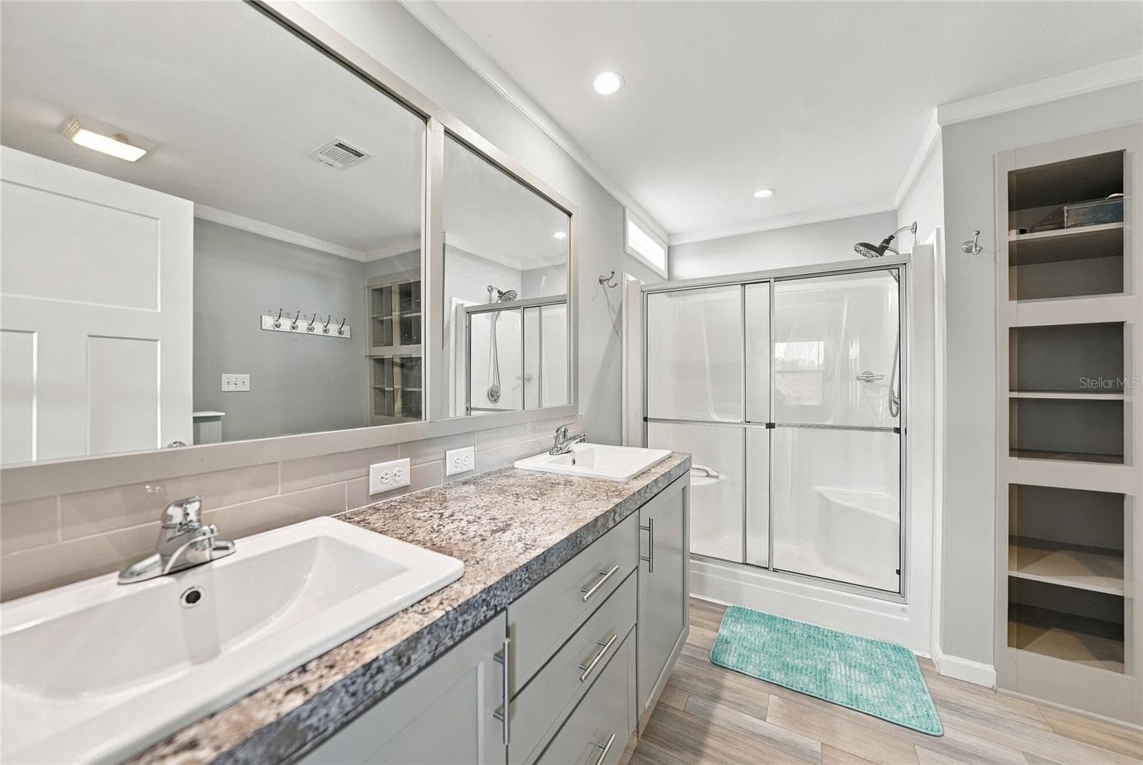 Primary Bath w/ dual sinks, large walk in shower - 734 BLACKBURN BLVD, NORTH PORT