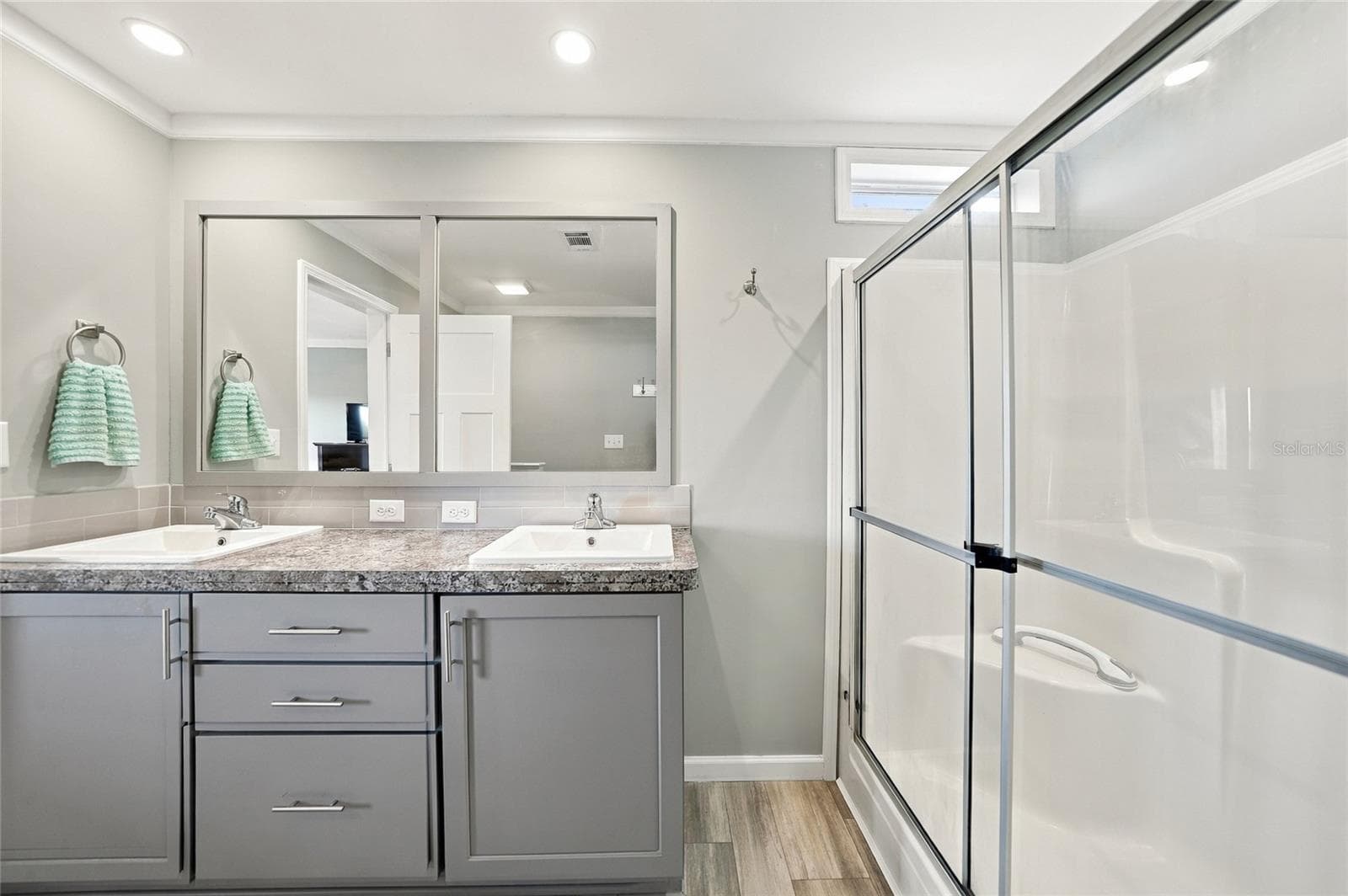 Primary Bath w/ large walk in shower - 734 BLACKBURN BLVD, NORTH PORT
