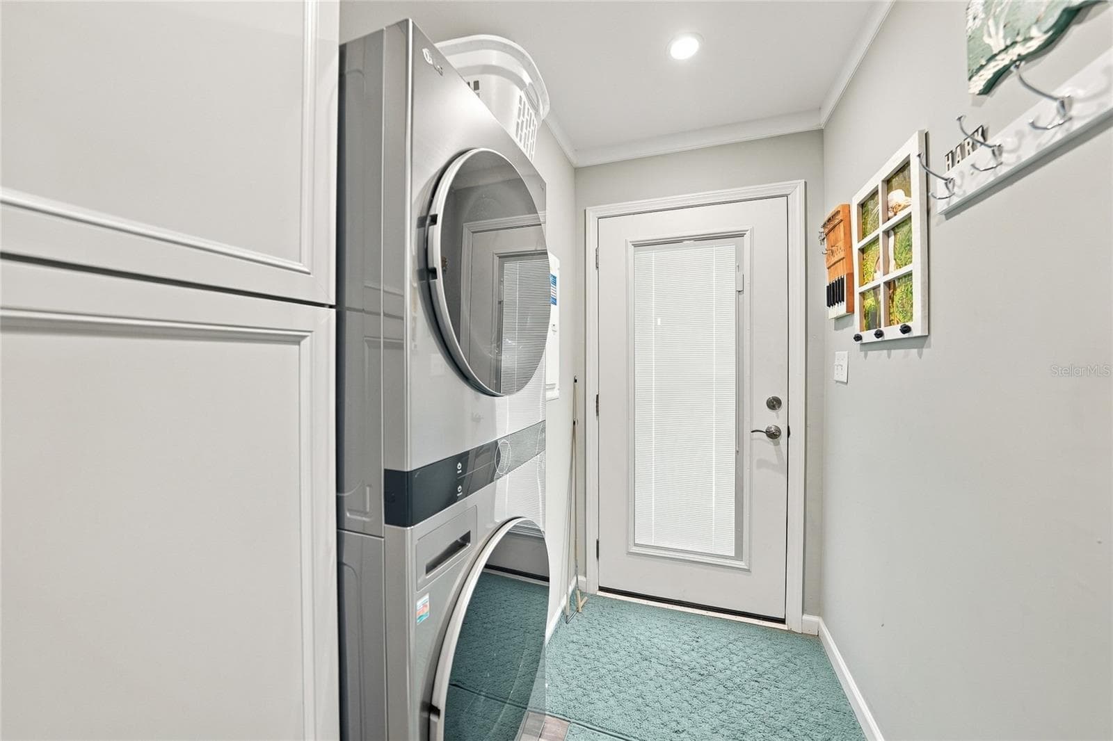Laundry room w/ storage - 734 BLACKBURN BLVD, NORTH PORT
