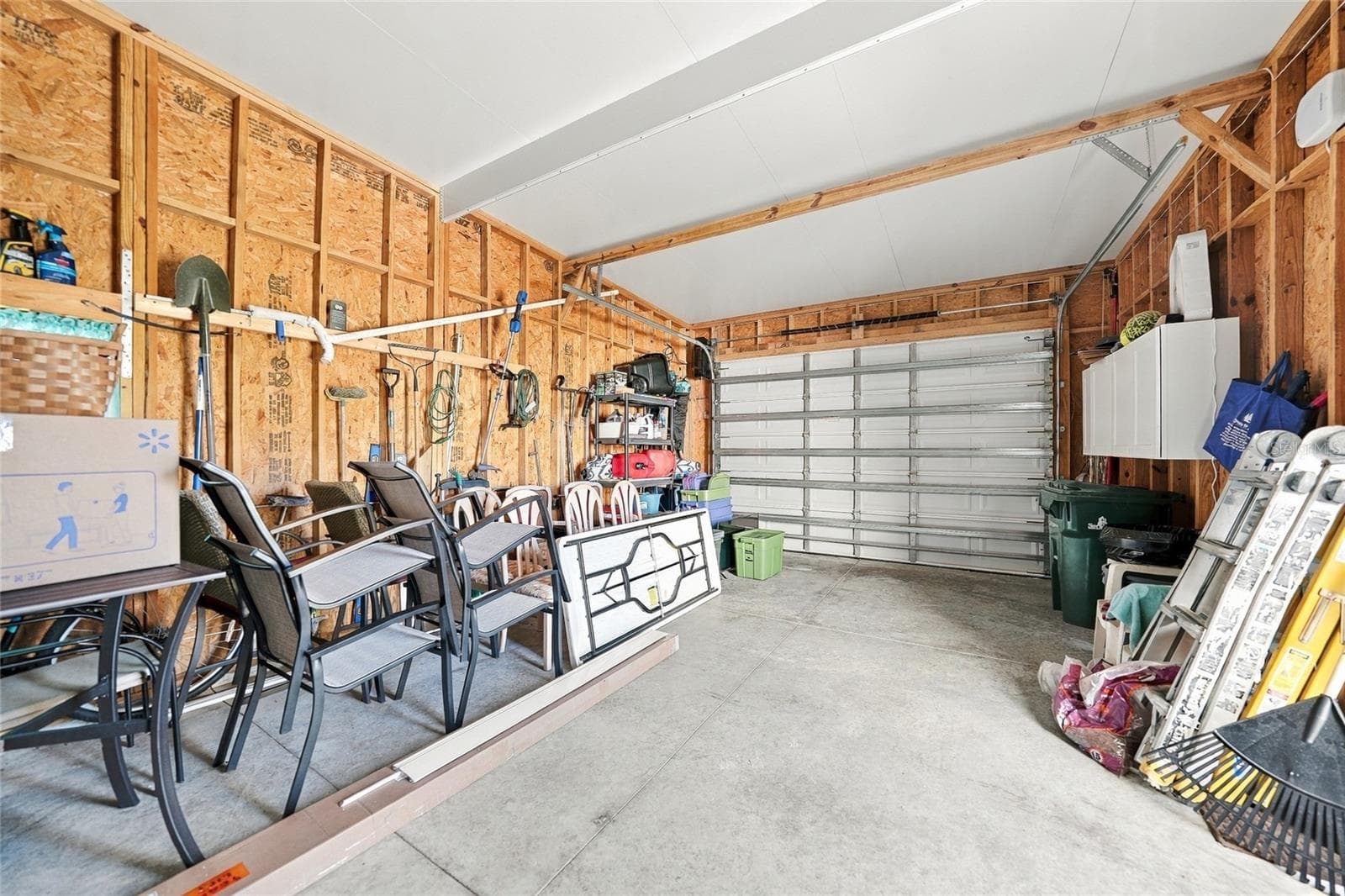 Garage - 734 BLACKBURN BLVD, NORTH PORT
