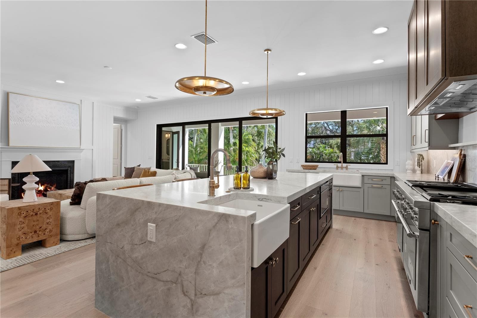 Single Family Residence at 5008 W DICKENS AVE, TAMPA, photo 10 of 68