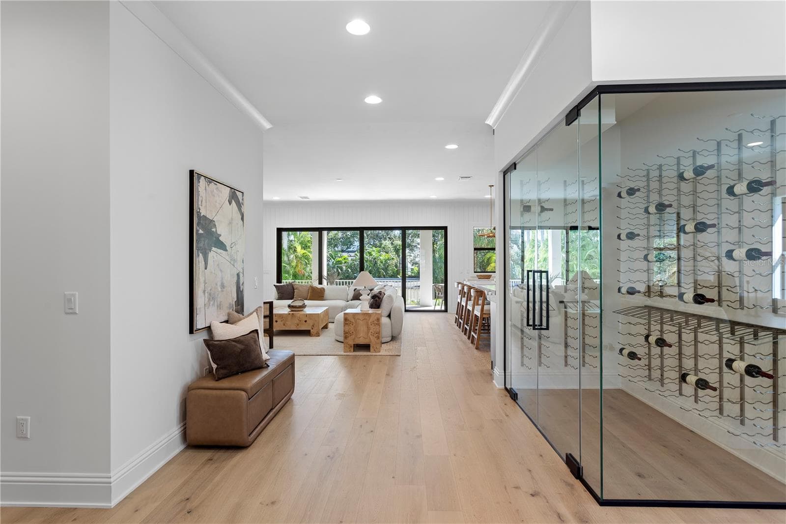 climate controlled wine room - 5008 W DICKENS AVE, TAMPA