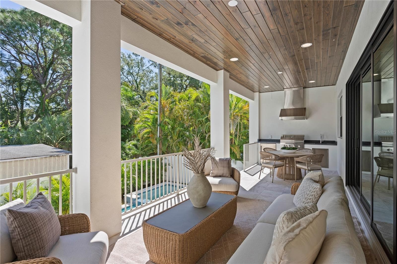 Lanai with Florida kitchen - 5008 W DICKENS AVE, TAMPA
