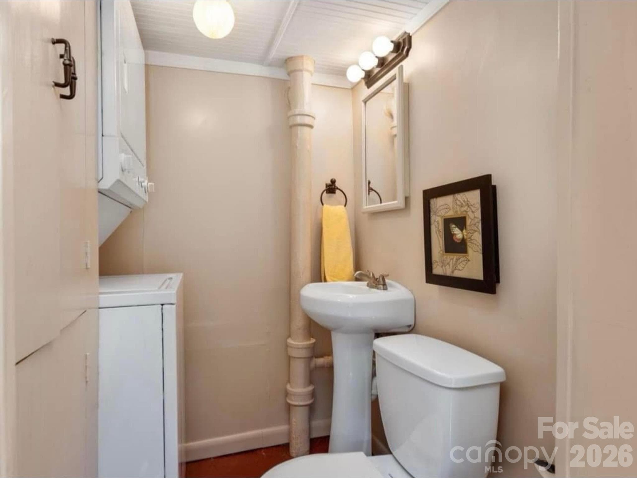 Single Family Residence at 124 Buena Vista Road, Chimney Rock, photo 11 of 17