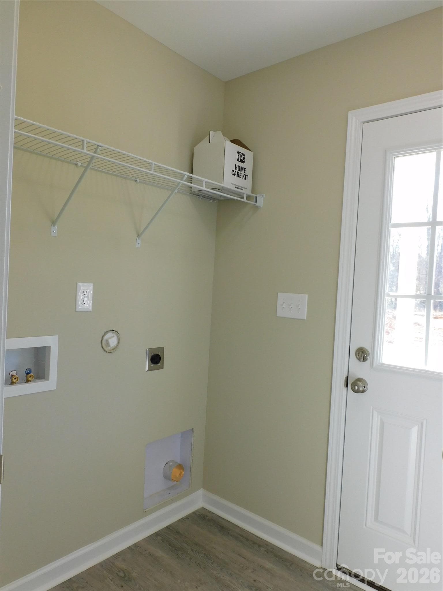 Single Family Residence at 220 Mcclain Street, York, photo 13 of 16