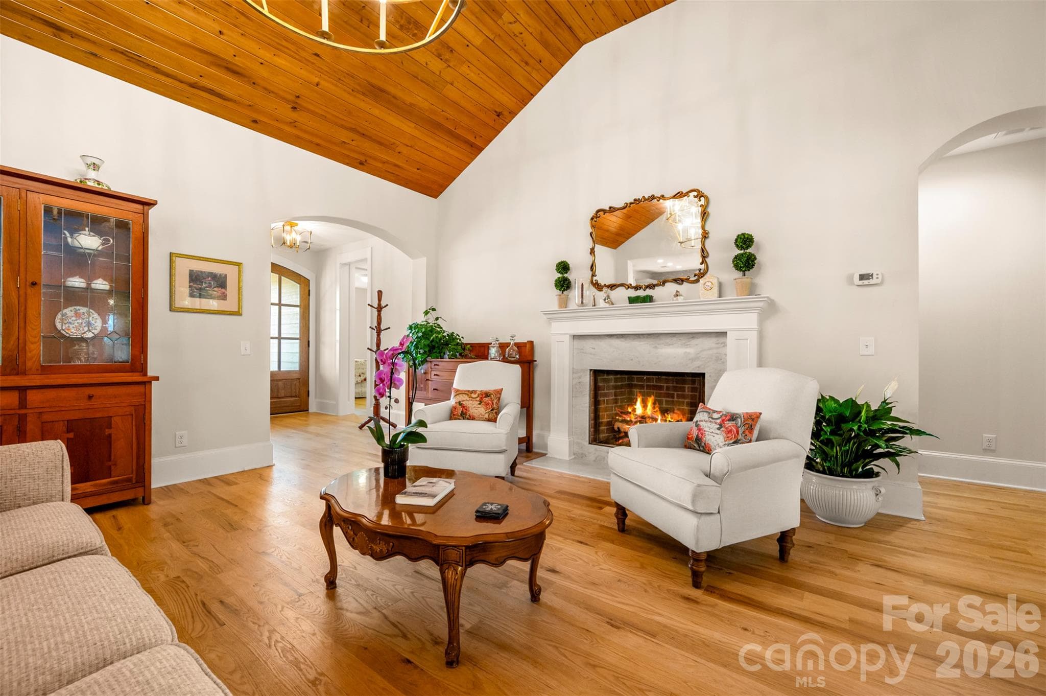 Single Family Residence at 67 Taddington Circle, Columbus, photo 2 of 33