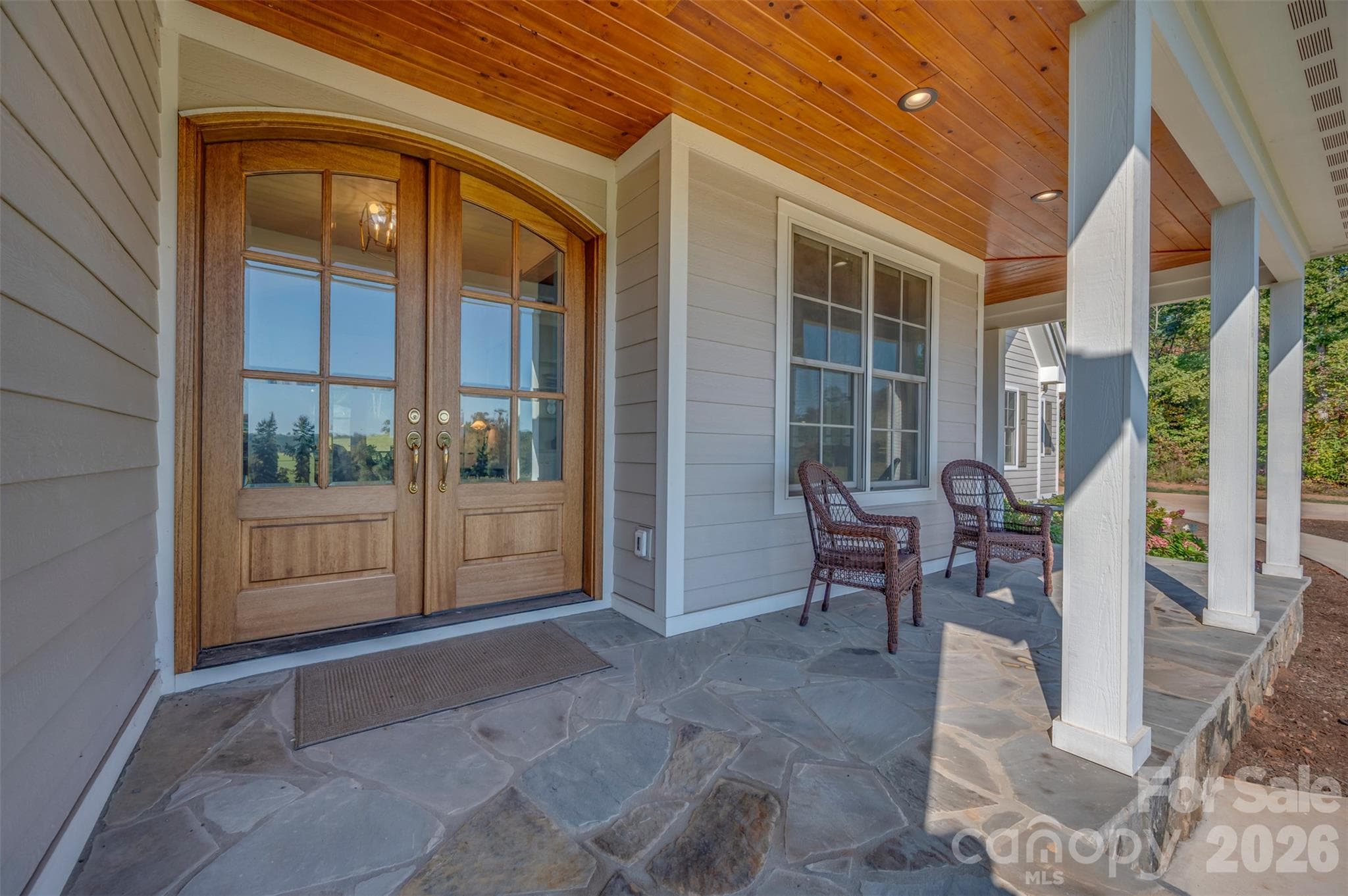 Single Family Residence at 67 Taddington Circle, Columbus, photo 9 of 33