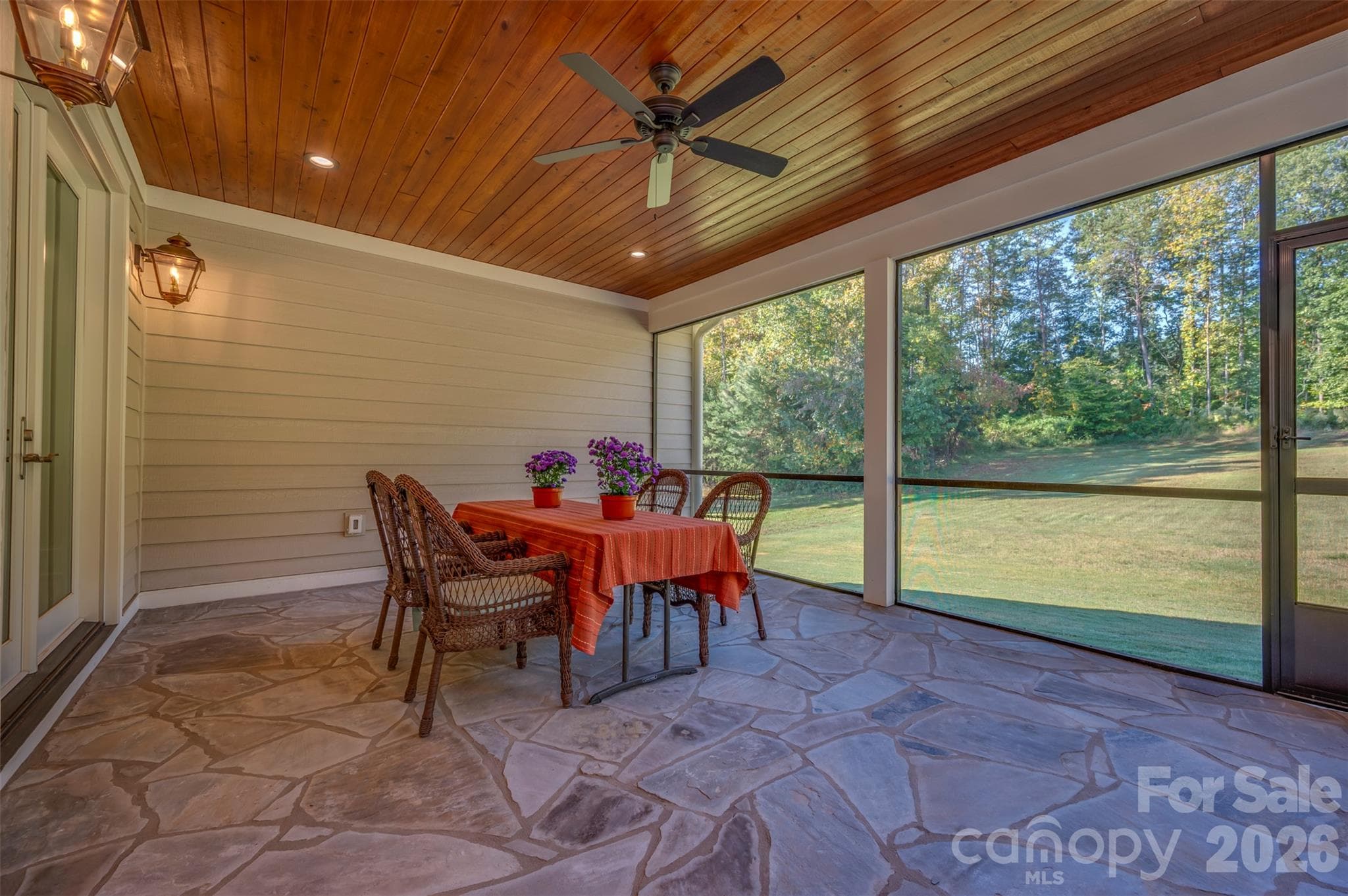 Single Family Residence at 67 Taddington Circle, Columbus, photo 16 of 33