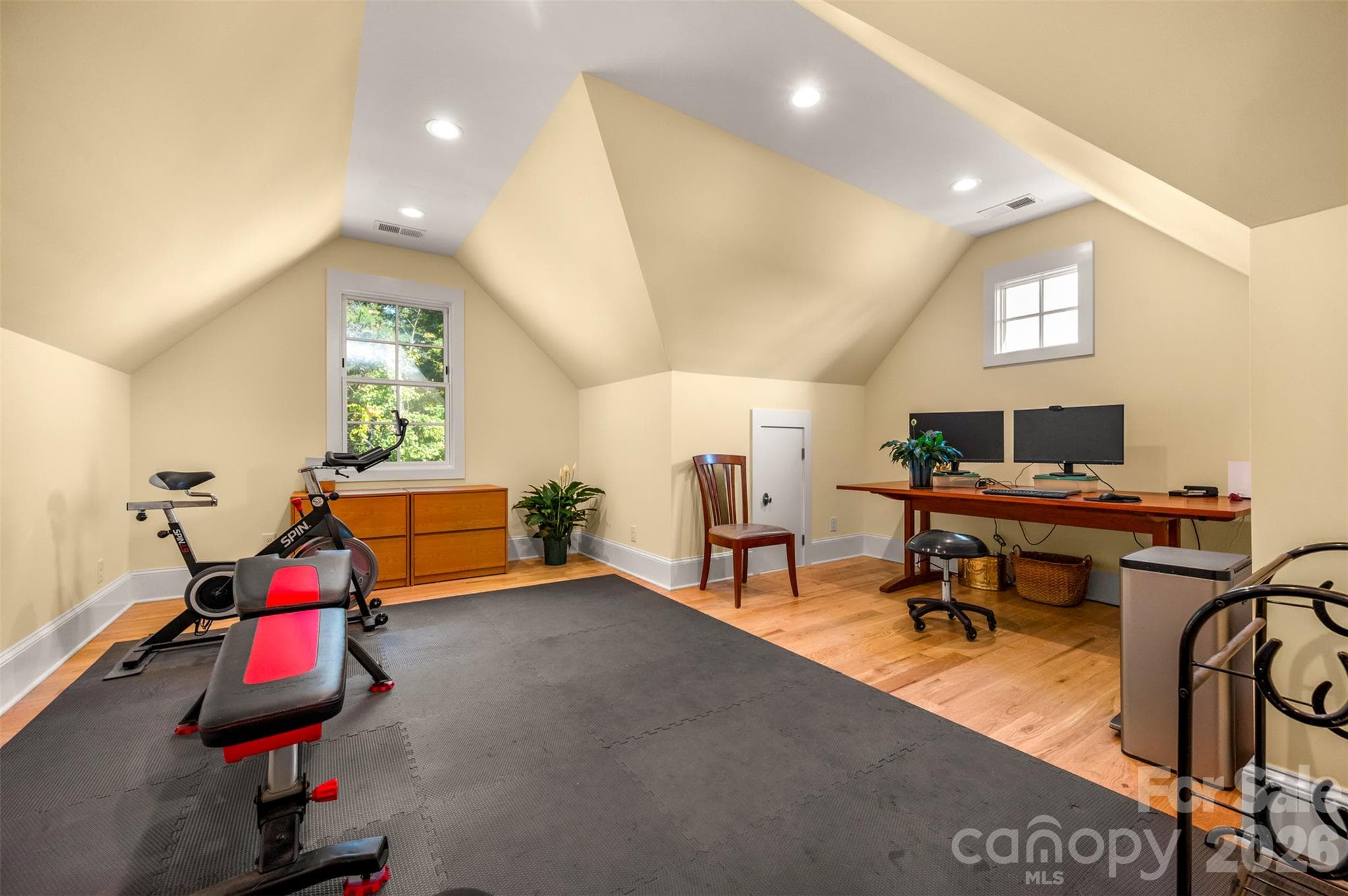 Single Family Residence at 67 Taddington Circle, Columbus, photo 23 of 33