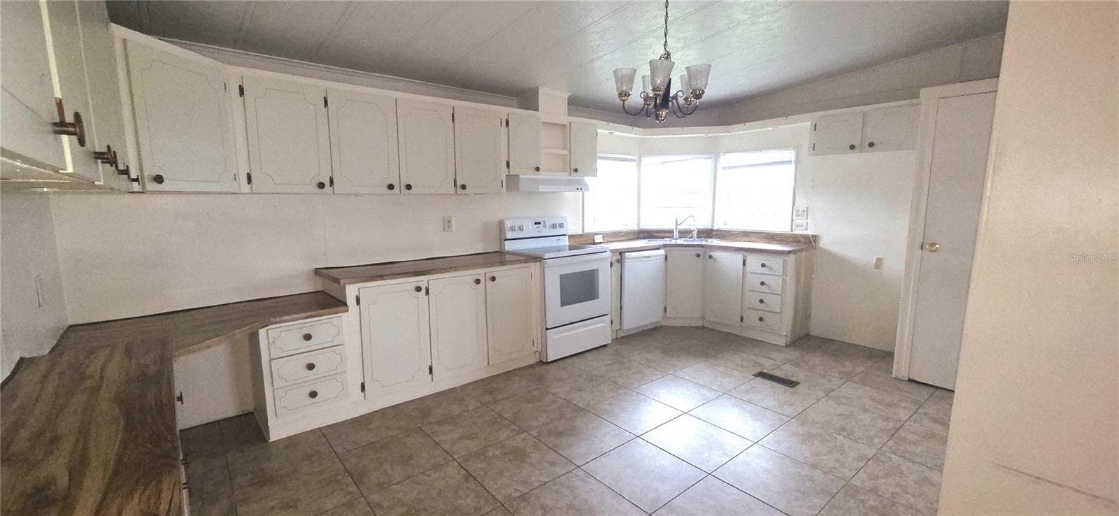 Manufactured Home at 2055 S FLORAL AVE #201, BARTOW, photo 21 of 57
