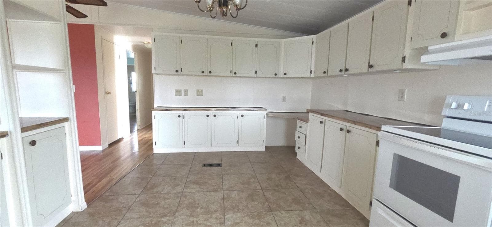 Manufactured Home at 2055 S FLORAL AVE #201, BARTOW, photo 23 of 57