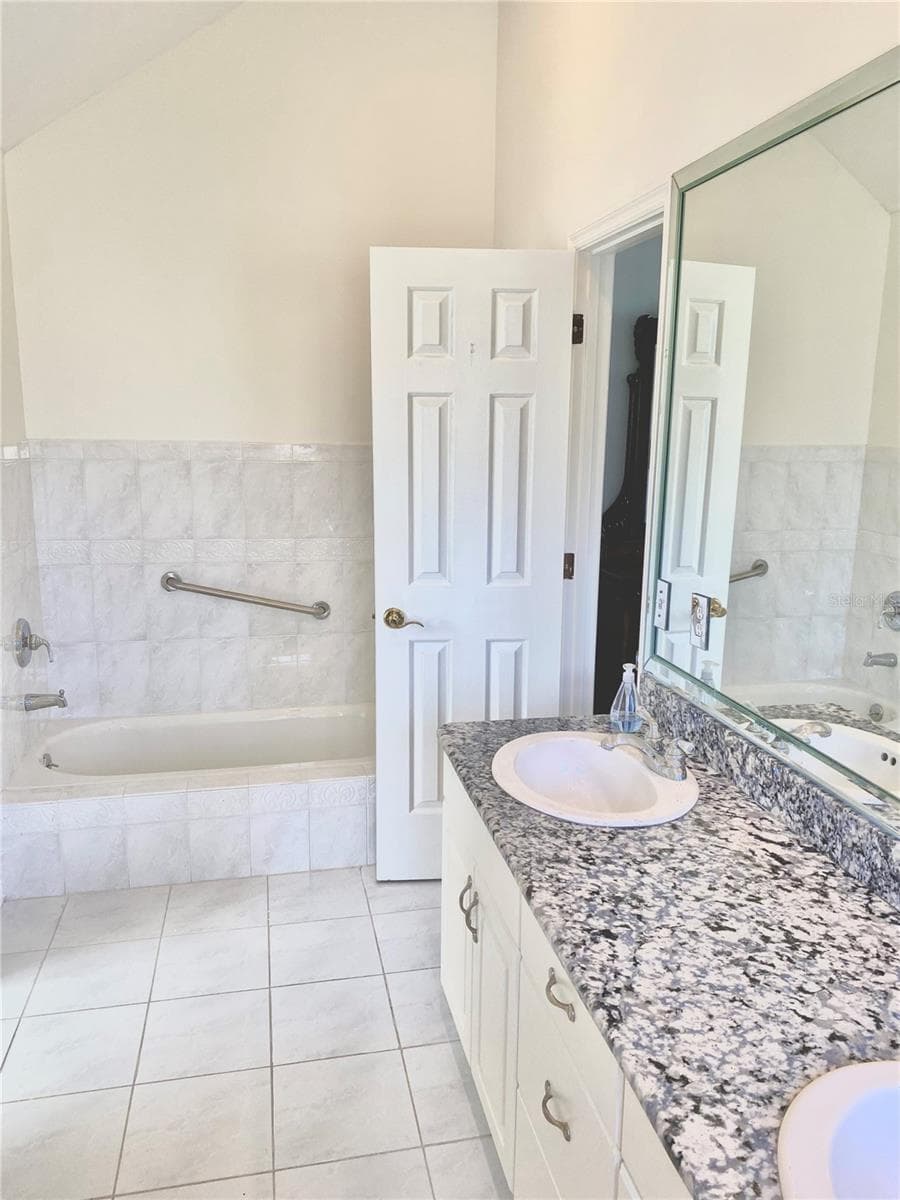 Single Family Residence at 3318 EAGLE BLVD, ORLANDO, photo 12 of 16