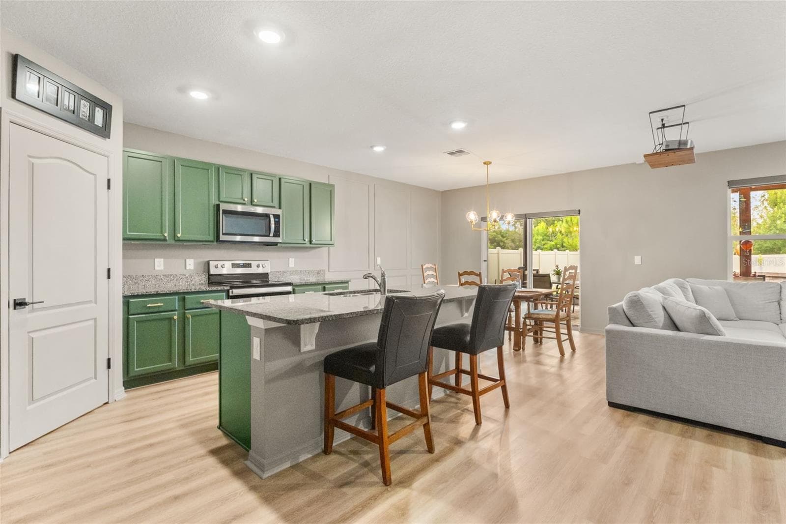 Single Family Residence at 3322 EASTGROVE TER, SANFORD, photo 8 of 47