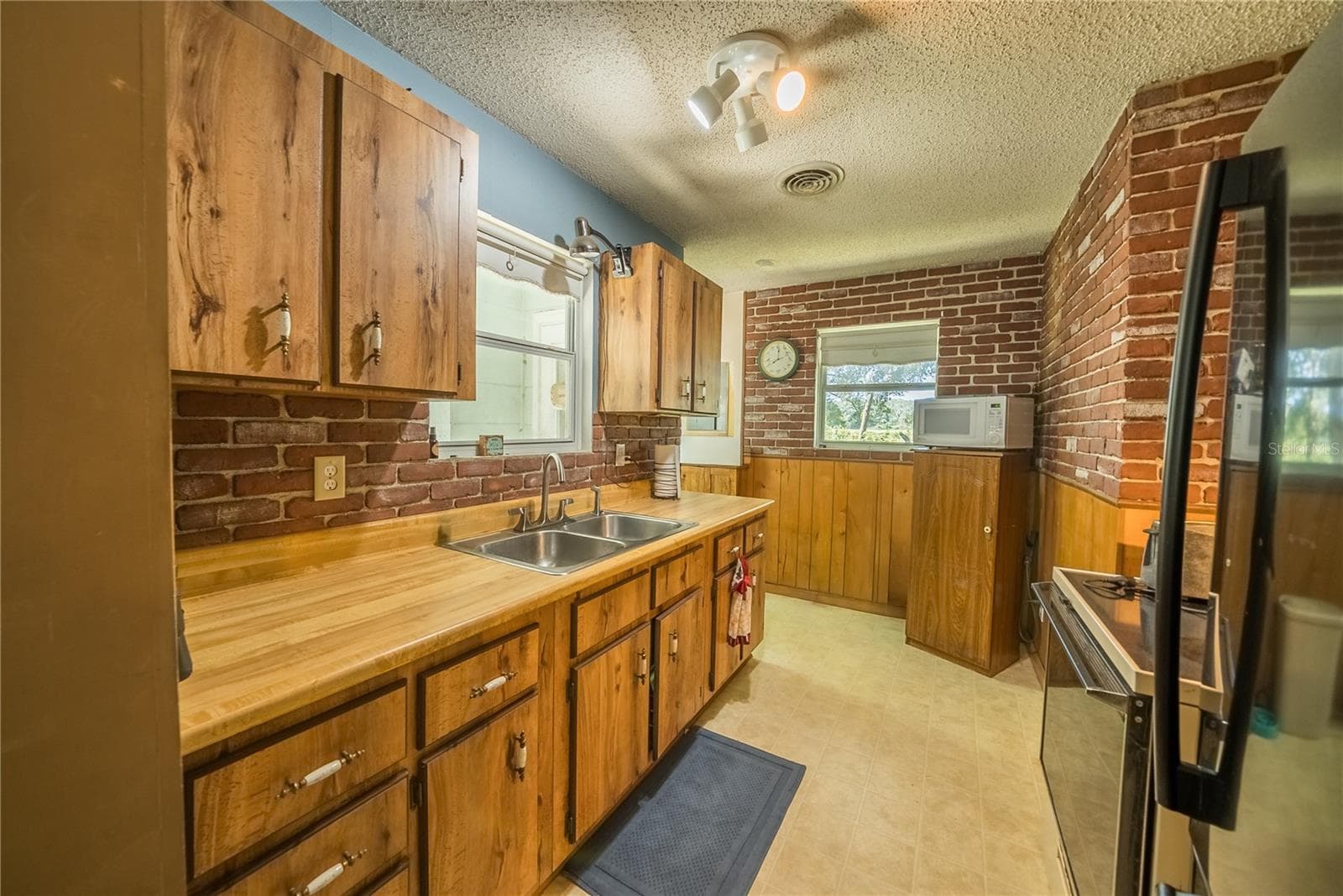 Single Family Residence at 11980 SW 147TH PL, DUNNELLON, photo 17 of 77