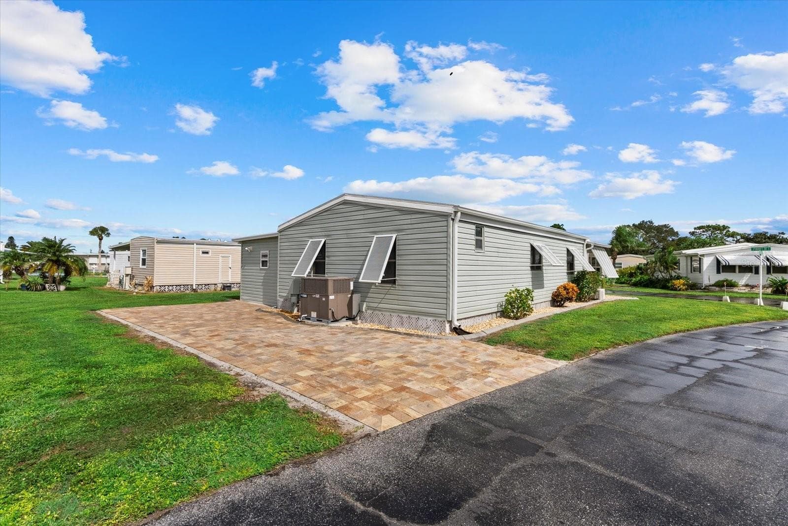 Manufactured Home at 468 SPINDRIFT S, VENICE, photo 13 of 36