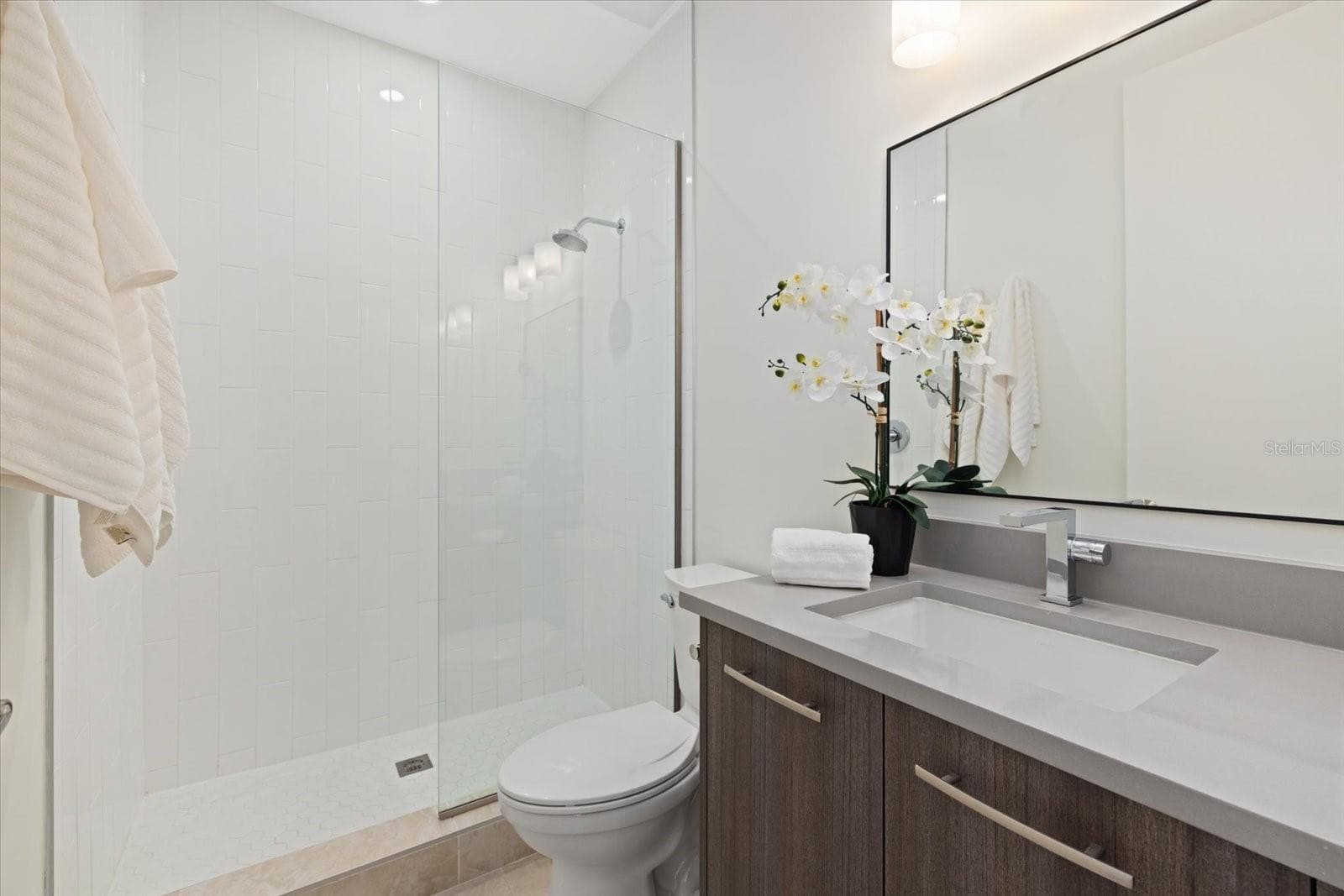 En-suite bathroom - 1350 5TH ST #306, SARASOTA