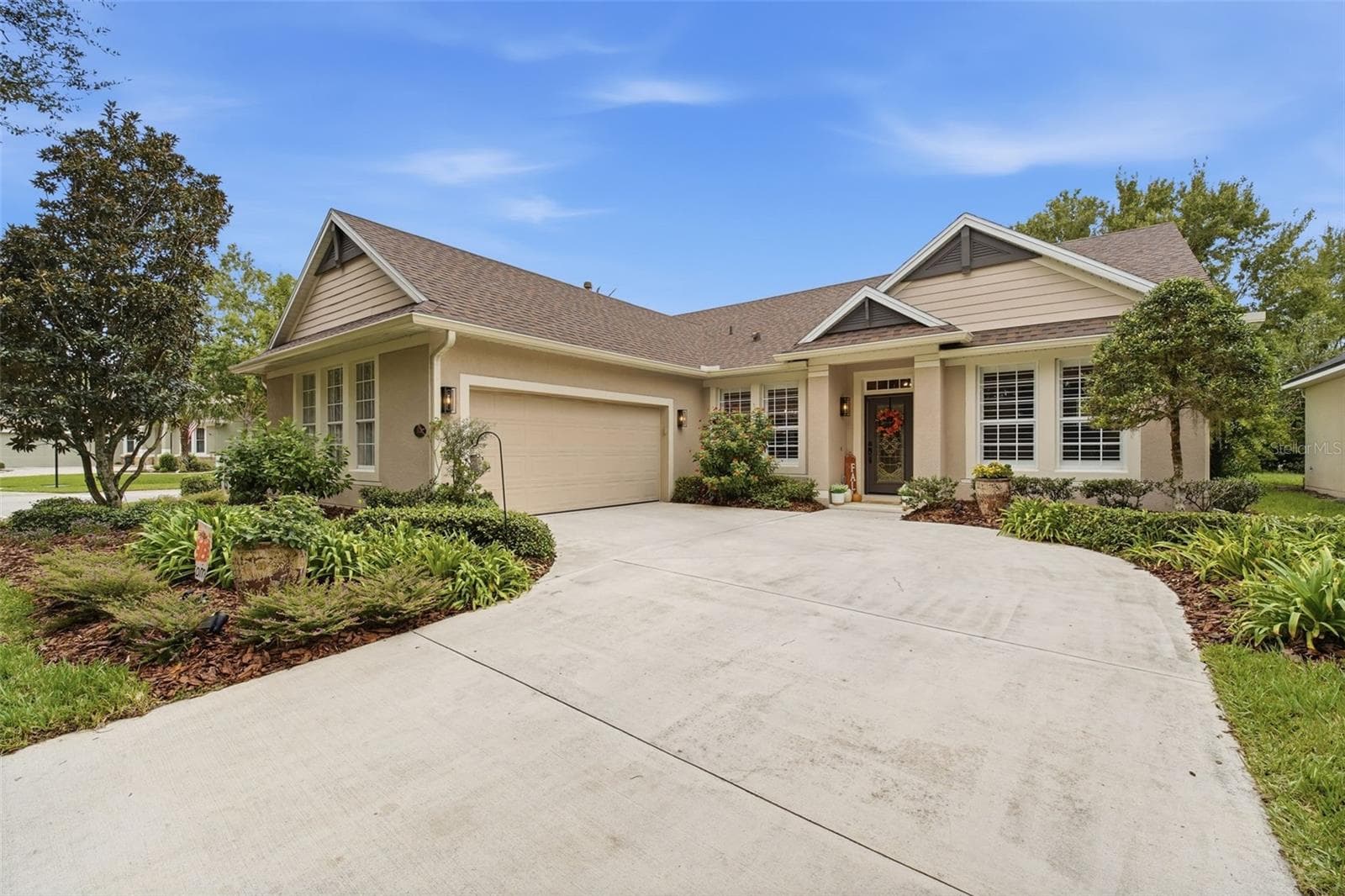 Single Family Residence at 1024 HERON POINT CIR, DELAND, photo 3 of 55