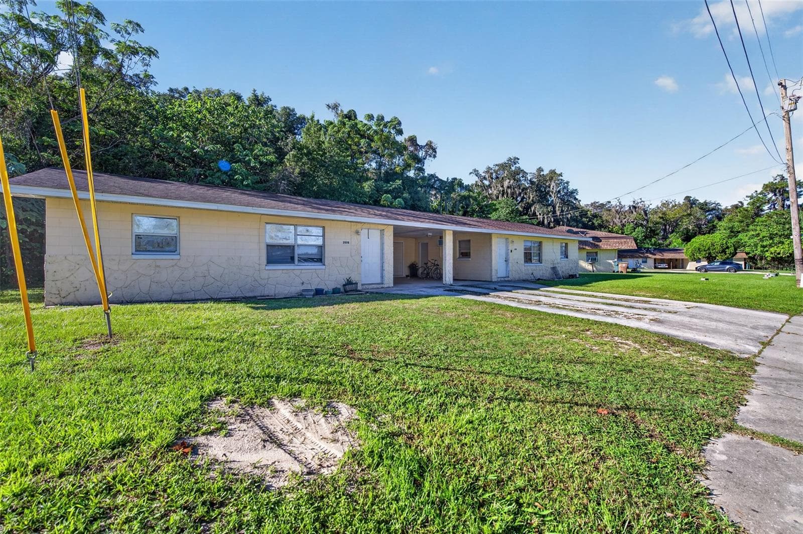 Duplex at 2008 NW 14TH ST, OCALA, photo 5 of 11