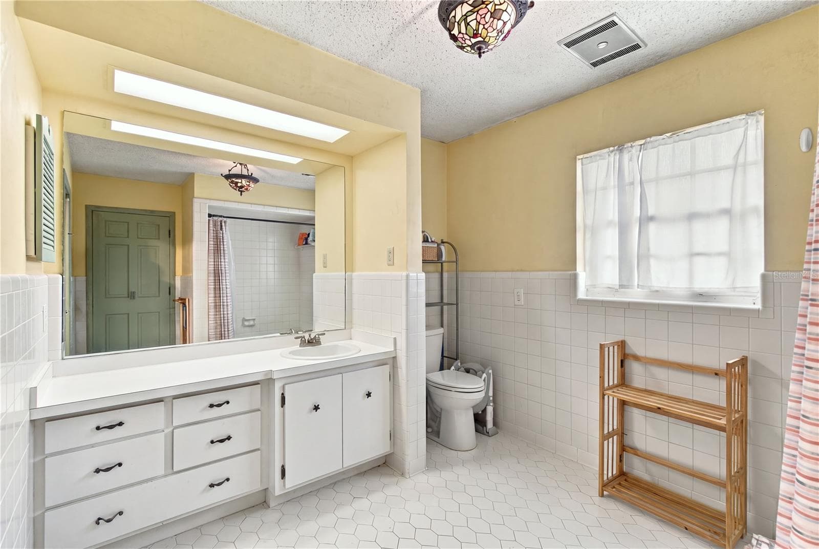 Single Family Residence at 3903 EDISON AVE, BOWLING GREEN, photo 16 of 51