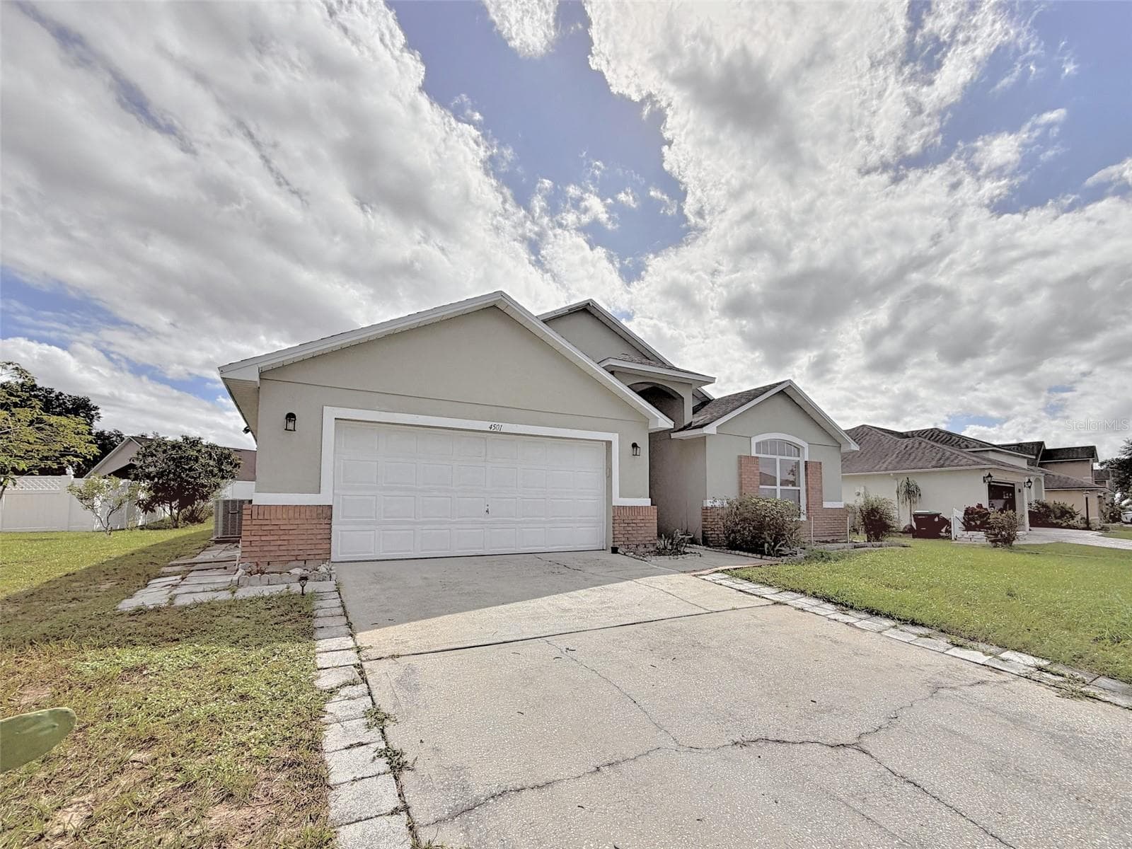 Single Family Residence at 4501 BEAGLE ST, ORLANDO, photo 2 of 20