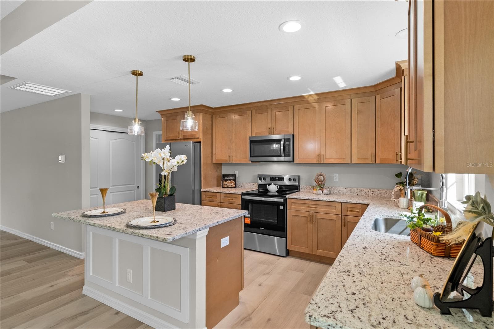 Single Family Residence at 12483 DOWNY WOODPECKER RD, WEEKI WACHEE, photo 16 of 44