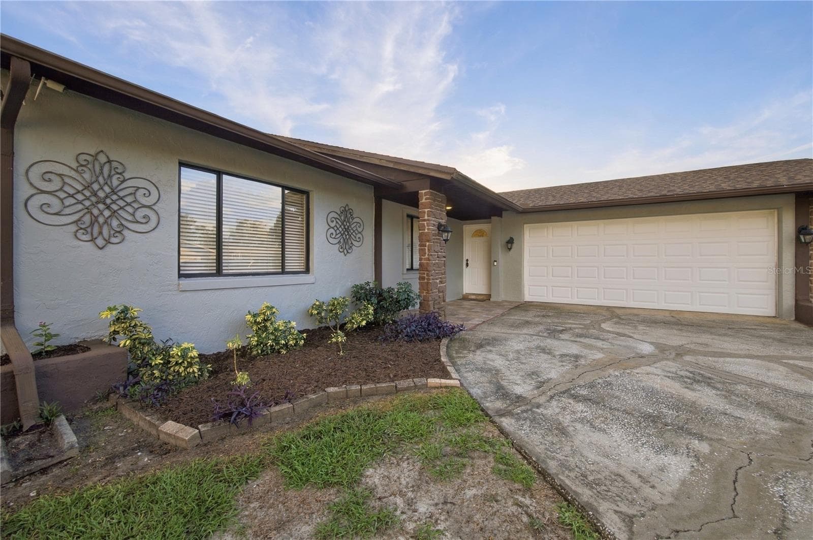 Single Family Residence at 3628 COPPERTREE CIR, BRANDON, photo 4 of 45