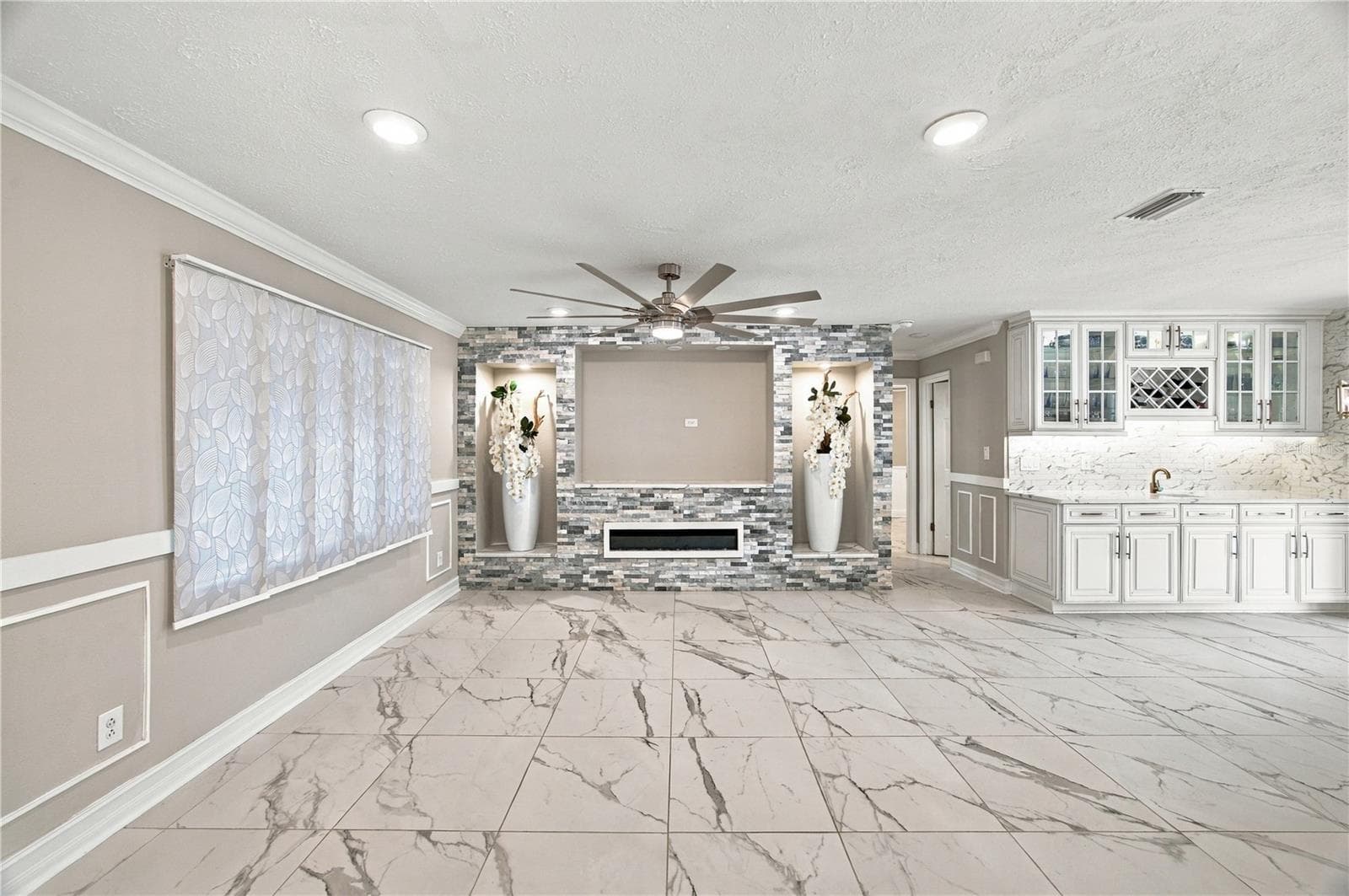 Single Family Residence at 3628 COPPERTREE CIR, BRANDON, photo 6 of 45