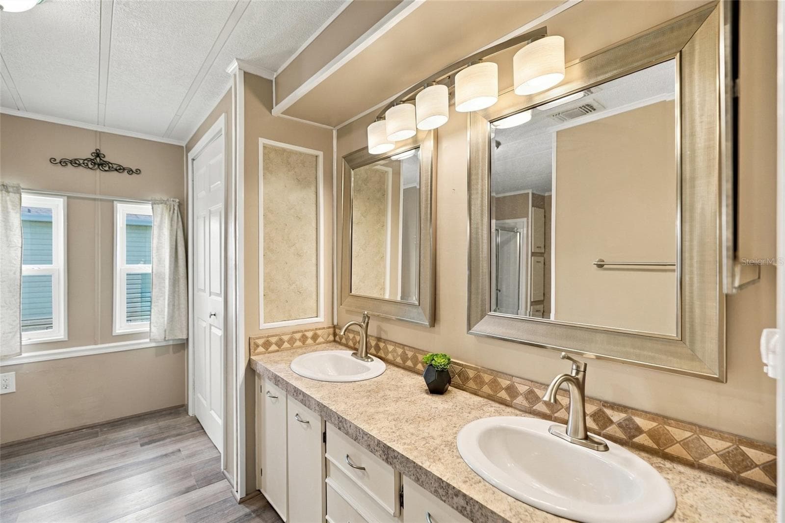 Manufactured Home at 809 VILLA DEL SOL DR, NORTH PORT, photo 13 of 33