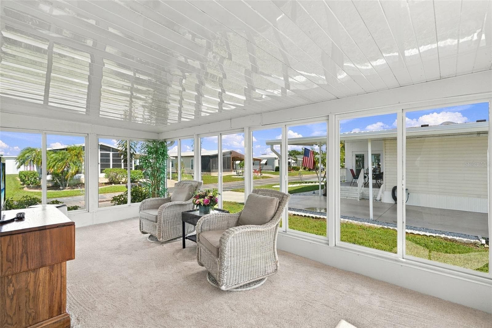 Manufactured Home at 809 VILLA DEL SOL DR, NORTH PORT, photo 19 of 33