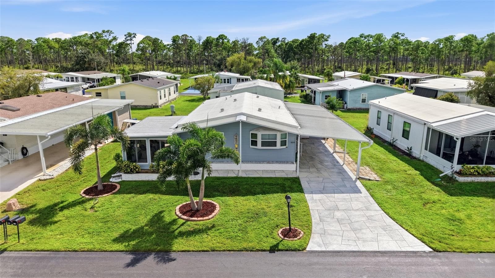 Manufactured Home at 809 VILLA DEL SOL DR, NORTH PORT, photo 24 of 33
