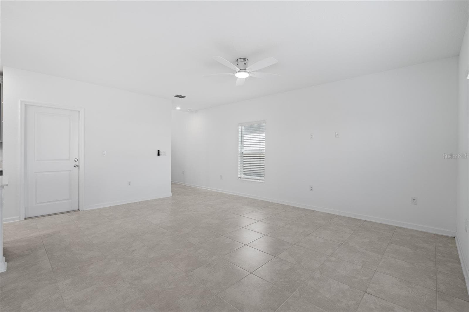 Single Family Residence at 4110 CALUSA PINE RD, DAYTONA BEACH, photo 11 of 59