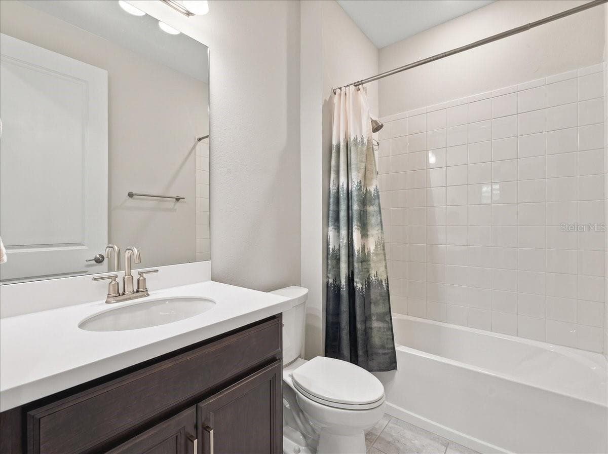 Second bathroom. - 4732 CRESTPOINT WAY, PALMETTO
