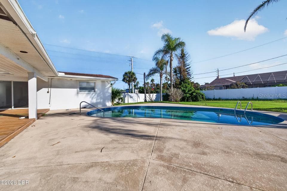 Large Pool - 227 FAIRWAY DR, ORMOND BEACH